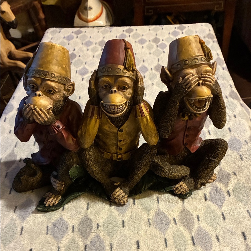 Charming Three Wise Monkeys Home Decor - Brown, Red, Yellow